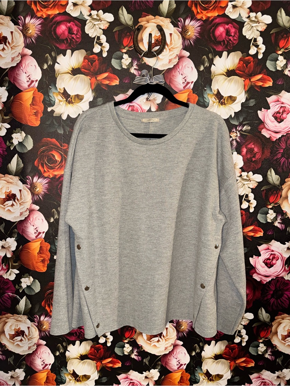 Zara Light Gray Crewneck Knit Top with Side Buttons